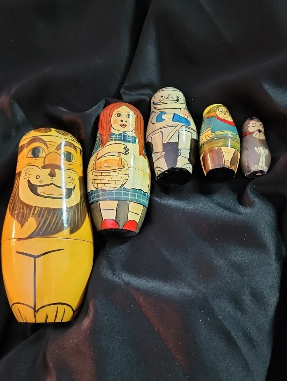 Authentic Models Vintage Wizard Of Oz Wooden Nesting Dolls Collectible set